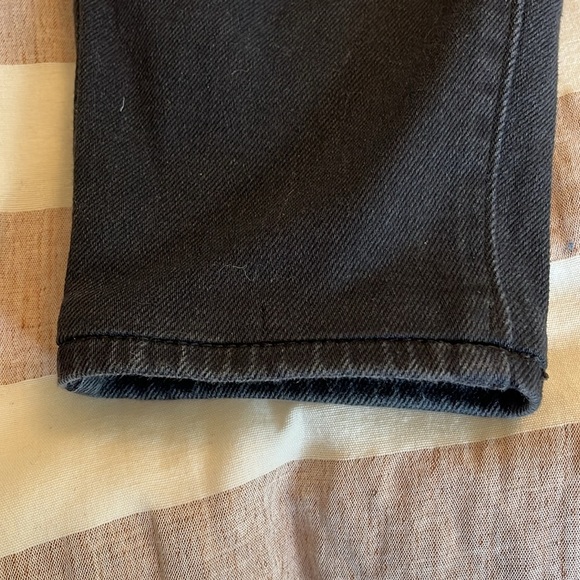 Levi's High Waisted Mom Flash Black Jeans Size 27, 24L  Petite. - Picture 10 of 15